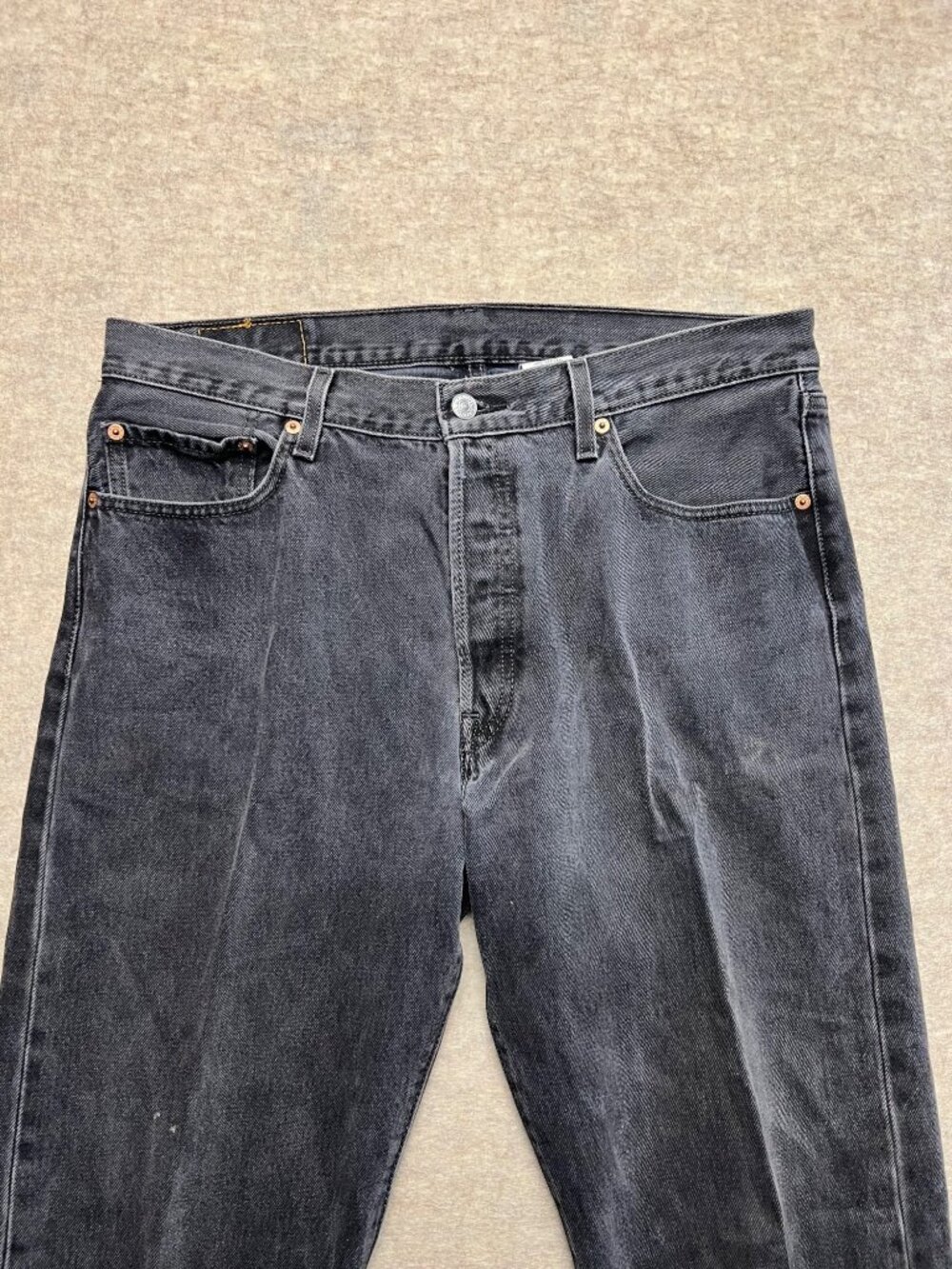 Levi's 501 Dark Black Gray Wash Button Fly Straight Leg Mens Denim Jeans 36 X 34 - Picture 2 of 13